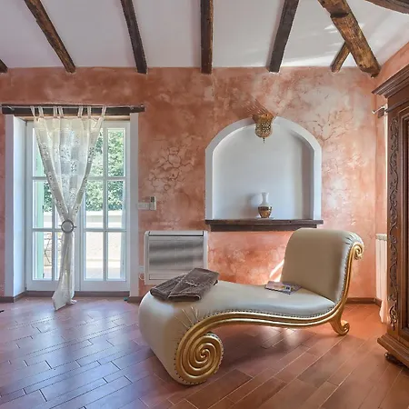 Villa Karim Near Porec With Large Garden & 50 M2 Private Pool *