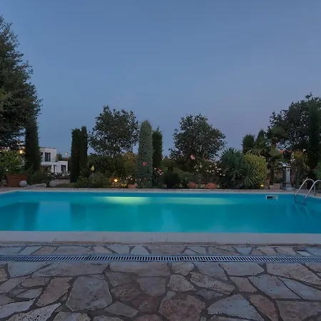 Karim Near Porec With Large Garden & 50 M2 Private Pool *